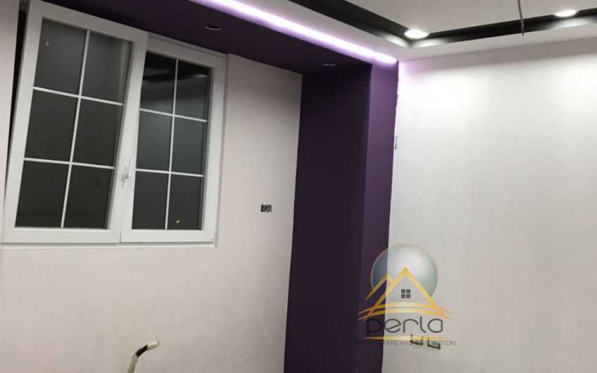 Shitet Apartament 2+1 tek Liqeni i Thate
