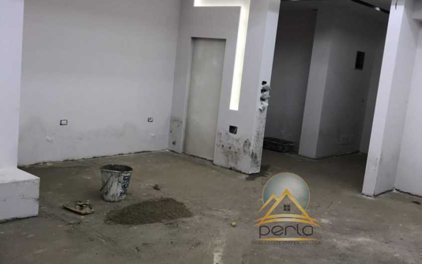 Shitet Apartament 2+1 tek Liqeni i Thate