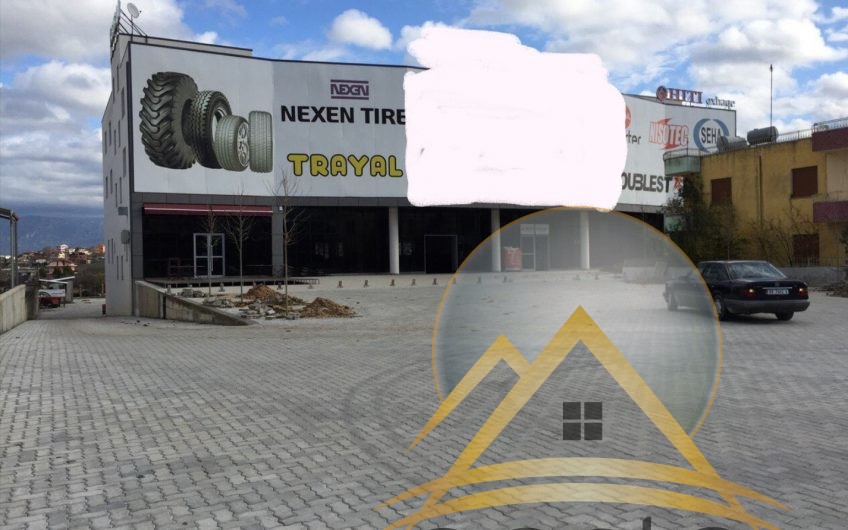 Kapanon 5000 m2 per Qira, buze Autostrades Tirane-Durres, Vore