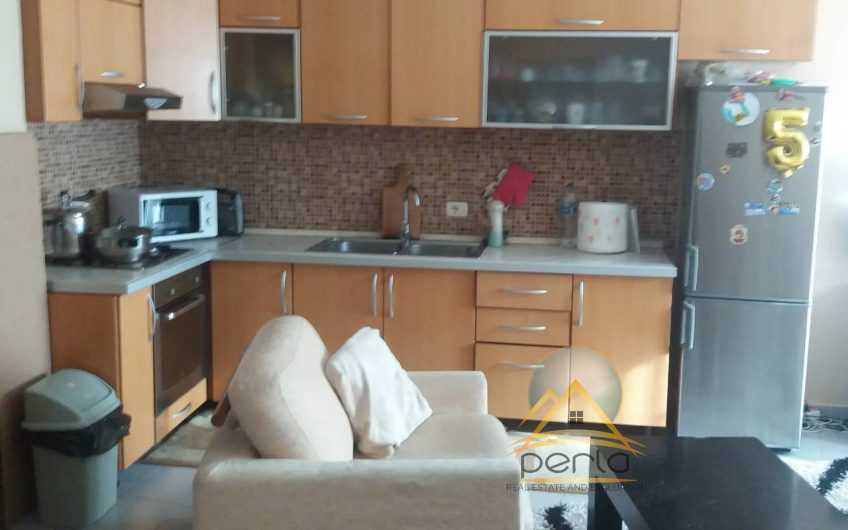 Shitet apartament 2+1, rruga Irfan Tomini, Tirane