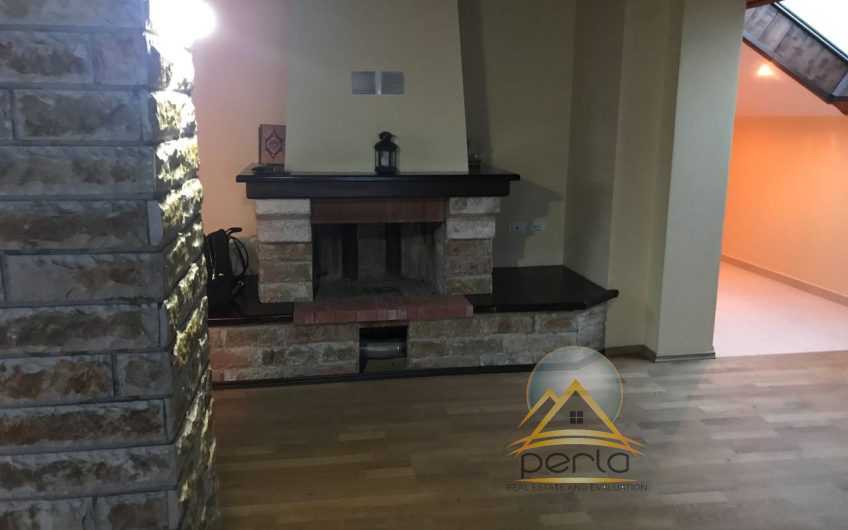 Shitet apartament1+1, ne breg te liqenit, Pogradec