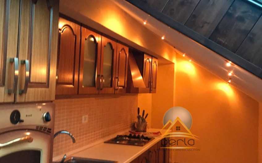 Shitet apartament1+1, ne breg te liqenit, Pogradec