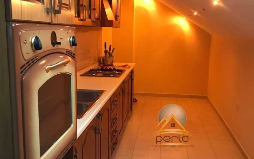 Shitet apartament1+1, ne breg te liqenit, Pogradec