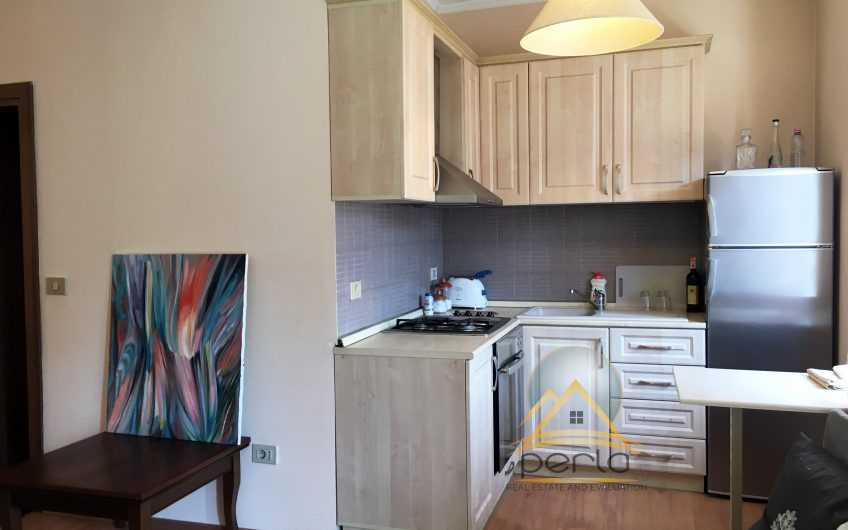 Shitet apartament 2+1, plazh, Durrës
