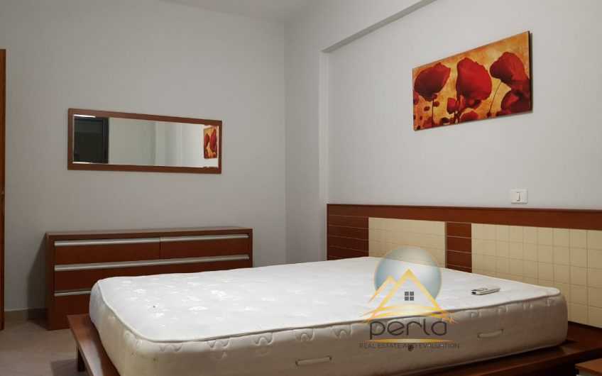 Jepet me qira apartament 2+1, prane Kristal Center