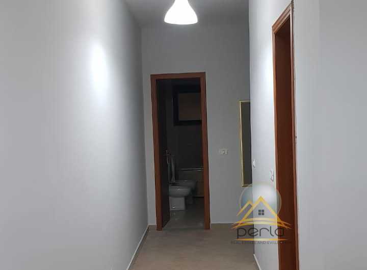 Jepet me qira apartament 2+1, prane Kristal Center