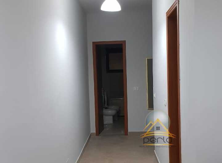 Jepet me qira apartament 2+1, prane Kristal Center