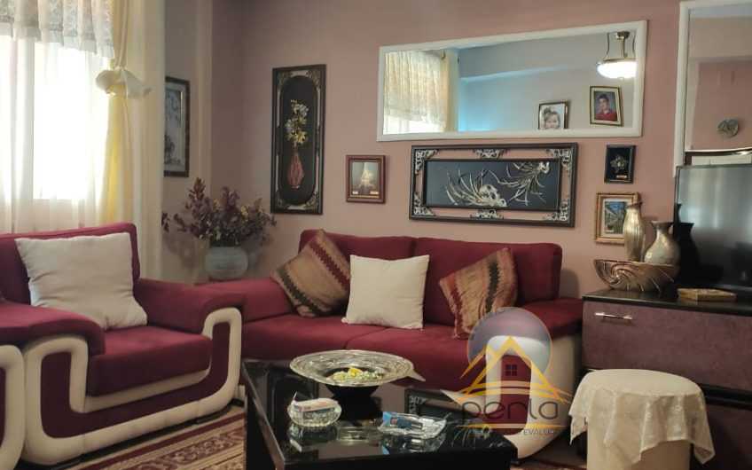 Shitet apartament 3+1, prane Tregut Elektrik