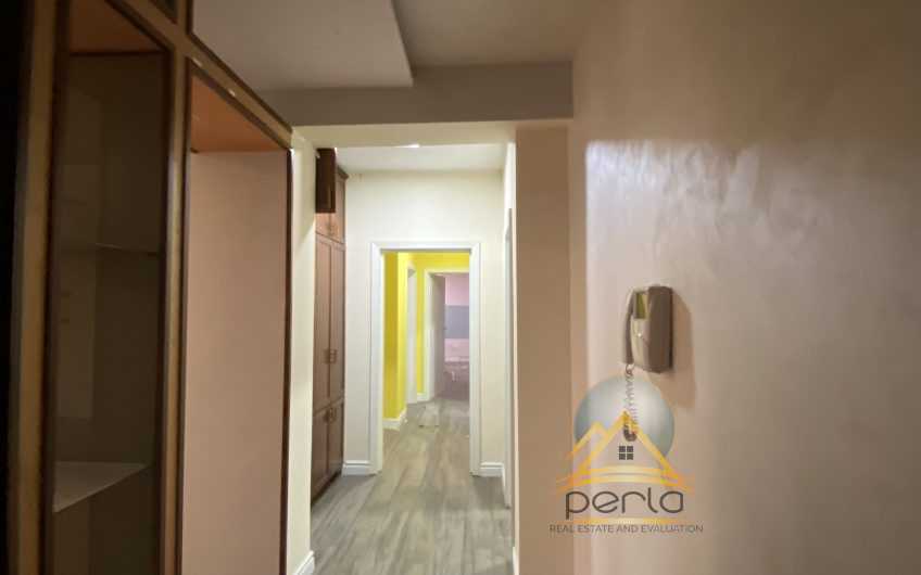 Jepet apartament 3+1 me qira tek Komuna Parisit