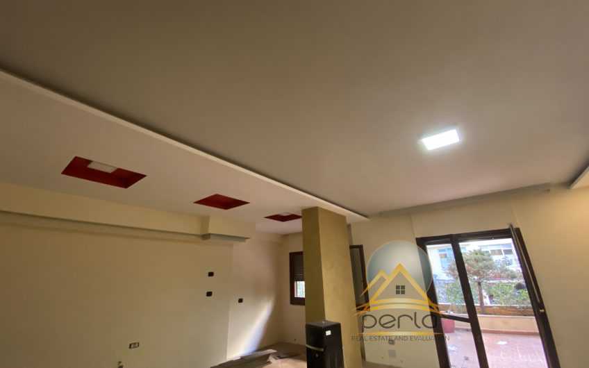 Jepet apartament 3+1 me qira tek Komuna Parisit