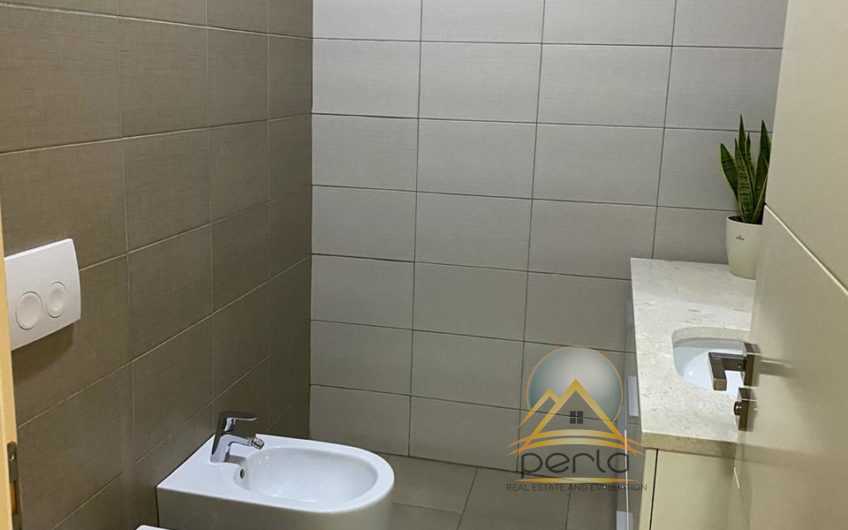 SHITEN ZYRA LUKSOZE, NE NJE REZIDENCE PRETIGJOZE, NE TIRANE!