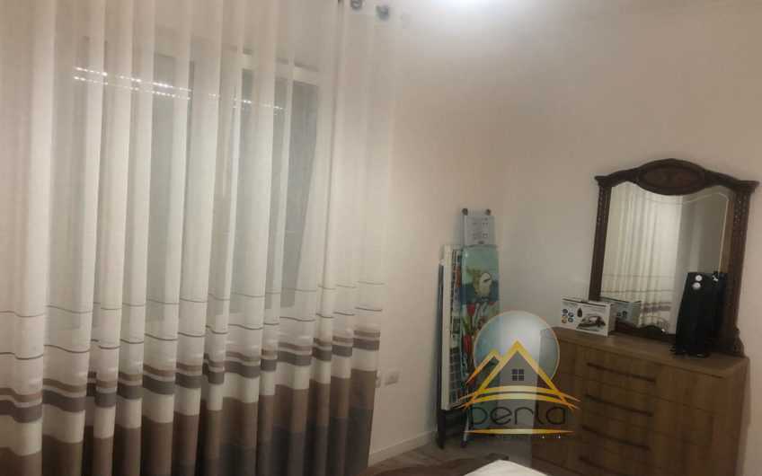 JEPET ME QIRA SHTEPI PRIVATE 2+1+ 1 PARKIM, SHKOZE