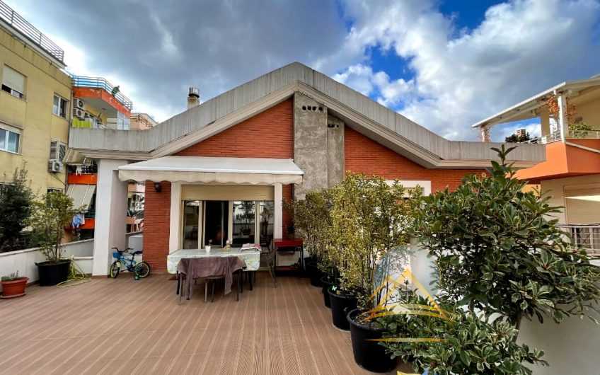 SHITET APARTAMENTI 2+1 PRANE KOPSHTIT ZOOLIGJIK