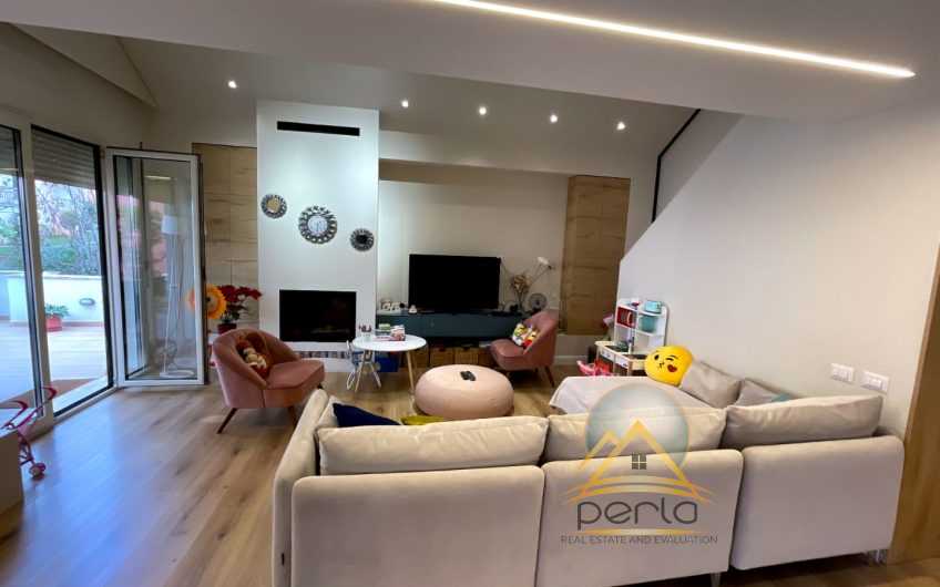 SHITET APARTAMENTI 2+1 PRANE KOPSHTIT ZOOLIGJIK