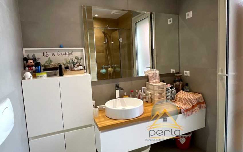 SHITET APARTAMENTI 2+1 PRANE KOPSHTIT ZOOLIGJIK