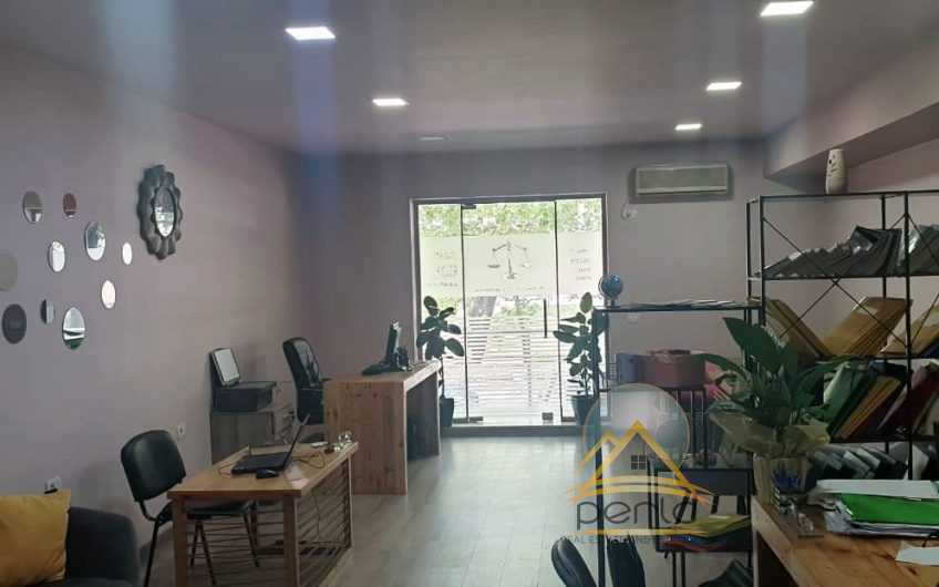 Jepet me qira ambient (zyra), Blv “Bajram Curri”