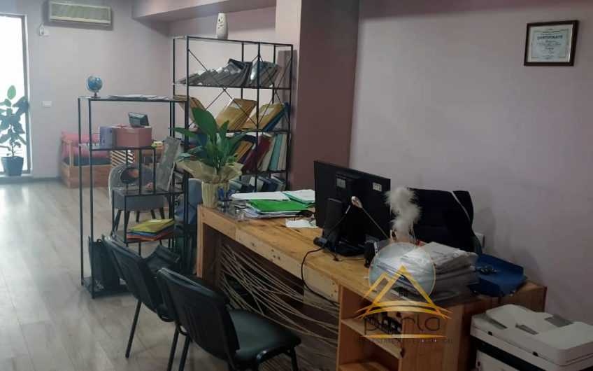 Jepet me qira ambient (zyra), Blv “Bajram Curri”