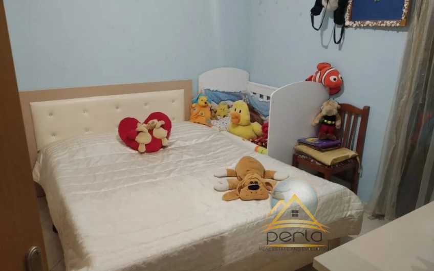 Shitet apartament 1+1 ne rrugen Jordan Misja