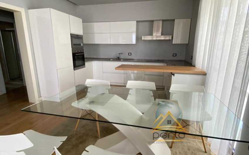 Jepet me qira apartament 2+1+2 tualete +1 verande tek Liqeni