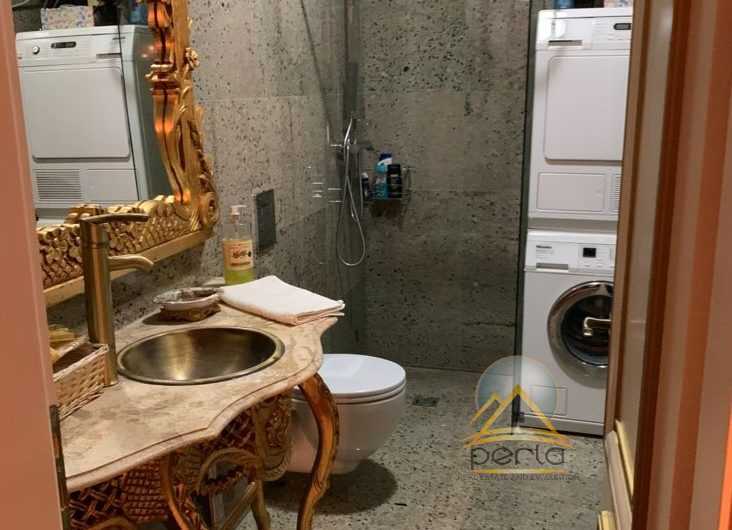 Shitet apartament 2+1 prane Ministrise se Kultures