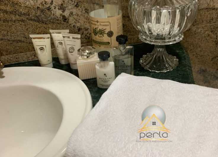 Shitet apartament 2+1 prane Ministrise se Kultures