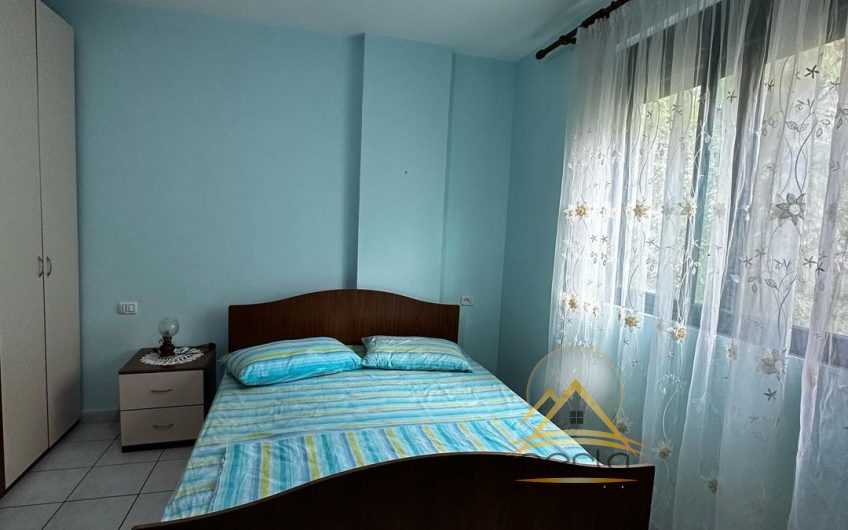 Shitet apartament 1+1 ne Durres