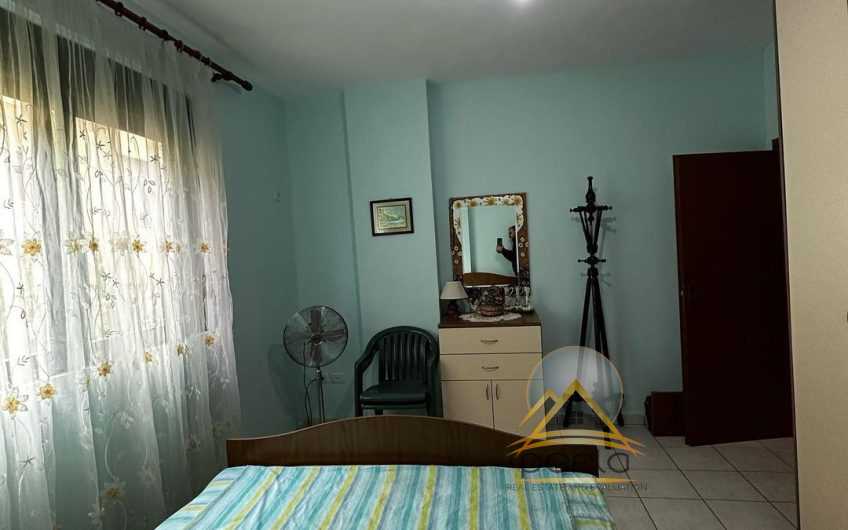 Shitet apartament 1+1 ne Durres