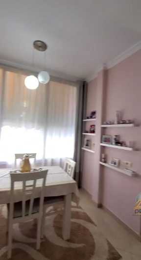 Shitet apartament 2+1+2 tualete ne Astir