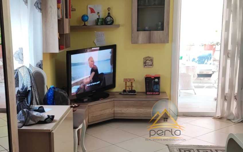 Shitet apartament 1+1 +verande tek rruga Jordan Misja,kompleksi Gener 2