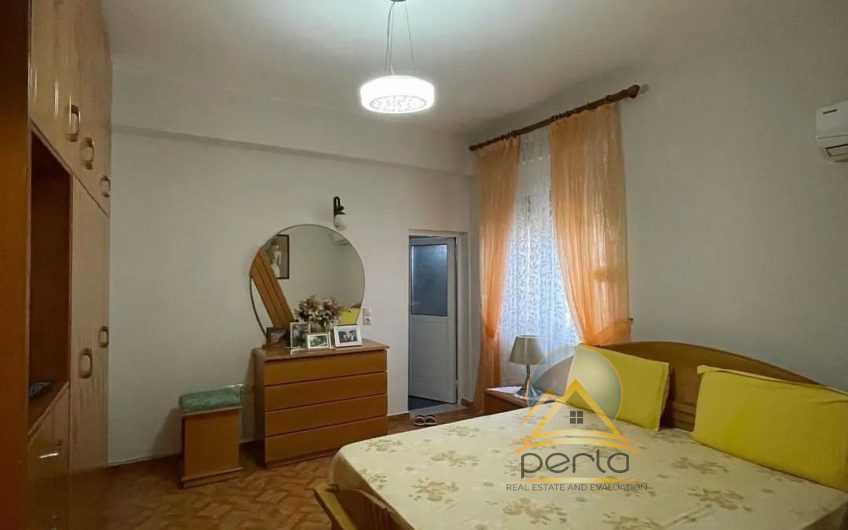 Shitet apartament 3+1+2 ne Sarande