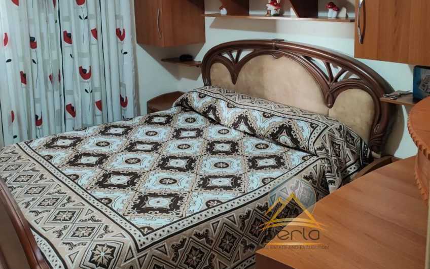 Shitet apartament 1+1 +verande tek rruga Jordan Misja,kompleksi Gener 2