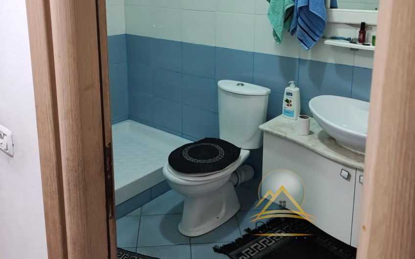Shitet apartament 1+1 +verande tek rruga Jordan Misja,kompleksi Gener 2