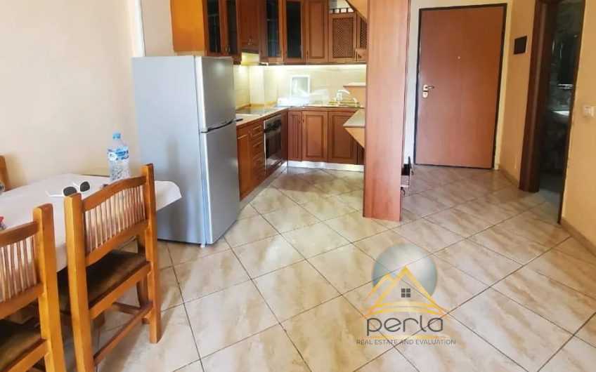 Shitet apartament 1+1 ne Yzberisht