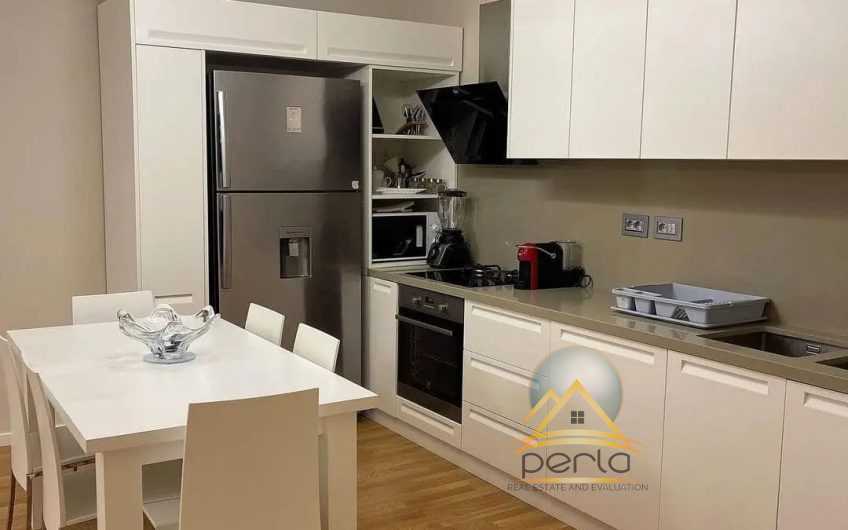 Shitet apartament 2+1+2 tualete prane kopshtit Zoologjik