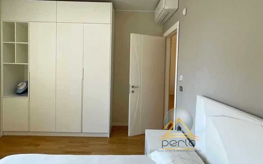 Shitet apartament 2+1+2 tualete prane kopshtit Zoologjik