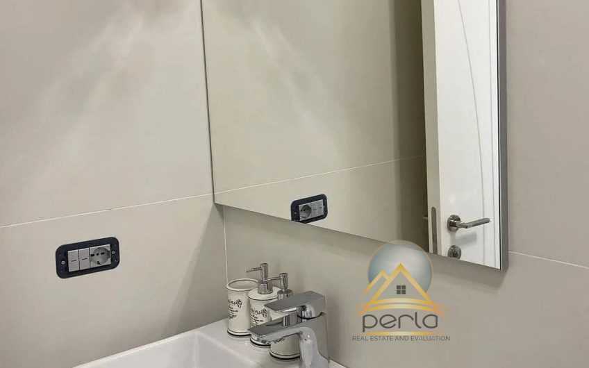 Shitet apartament 2+1+2 tualete prane kopshtit Zoologjik