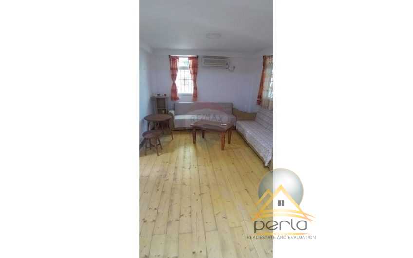 Shitet apartament 1+1 plus verande, Golem.