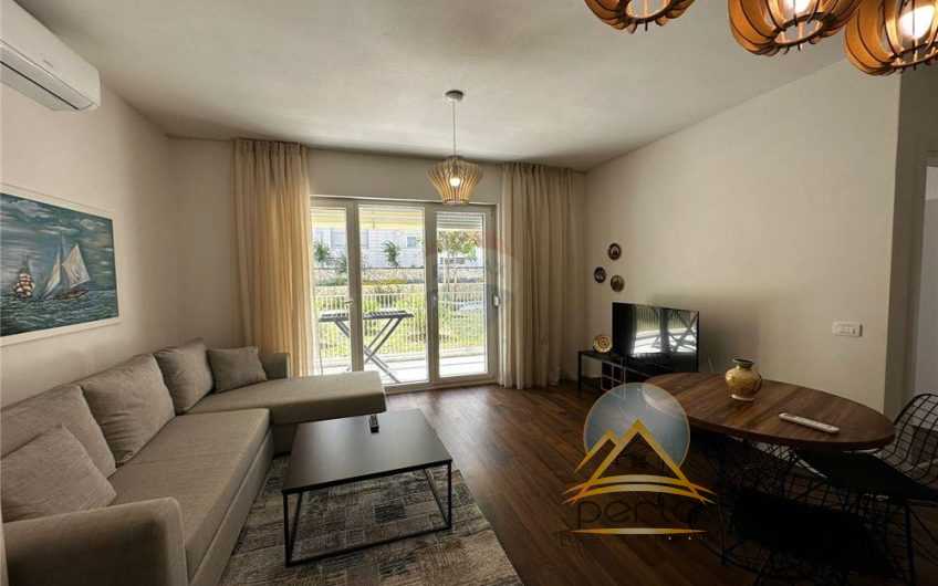Shitet apartament 1+1 ne Rezidencen Park Life prane Vet Hospital