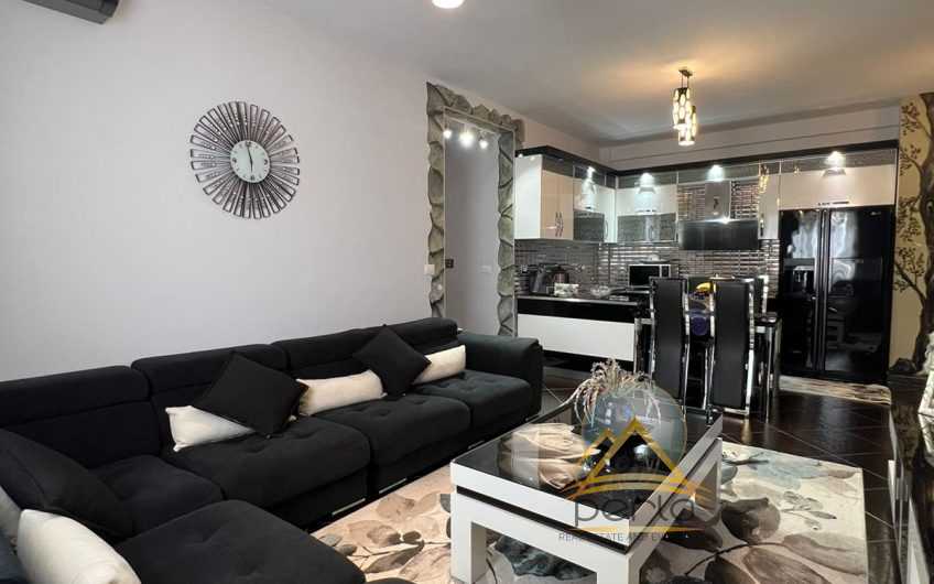 Jepet me qira apartament 3+1 prane Mullirit, Bulevardi Zogu I