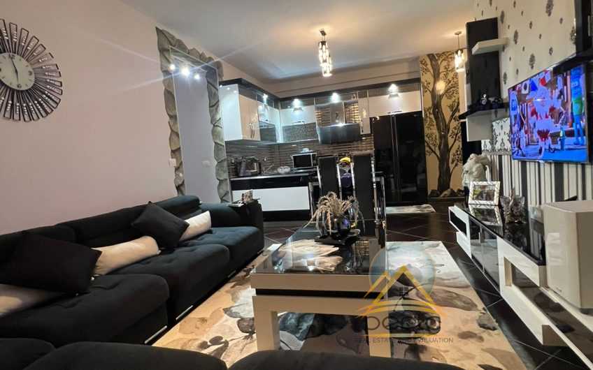 Jepet me qira apartament 3+1 prane Mullirit, Bulevardi Zogu I