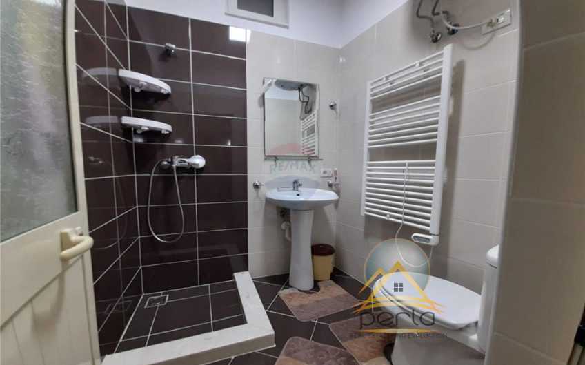 Shitet apartament 2+1+2 ne Fresk