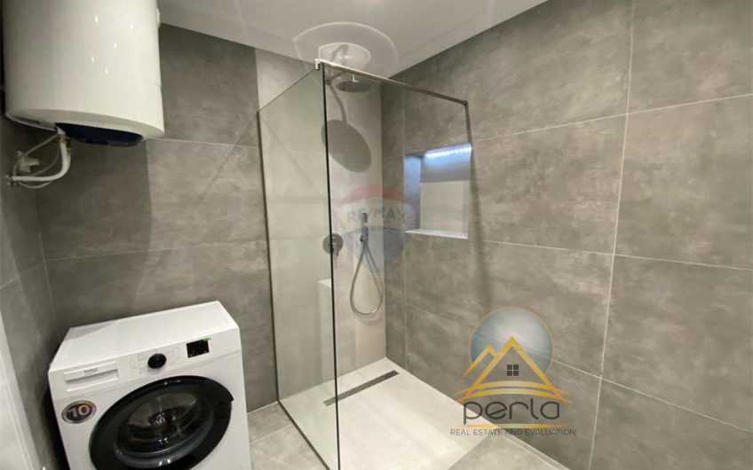 Shitet apartament 1+1 tek Pazari i Ri