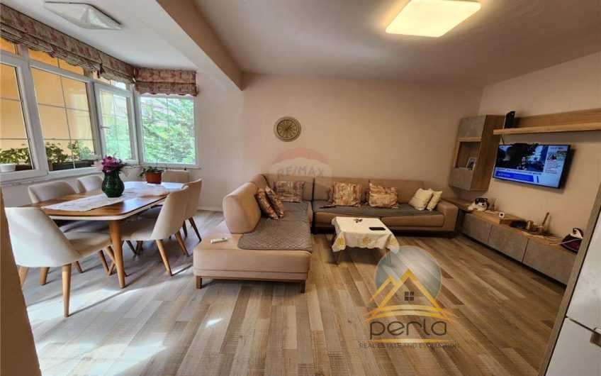 Apartamenti 1+1 ne shitje i mobiluar perballe Kompleksit Delijorgji