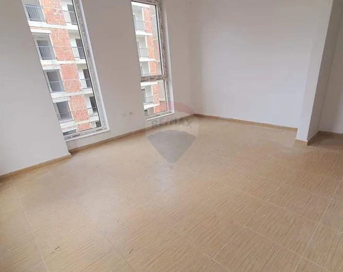 Shitet apartament 2+1 tek Jordan Misja