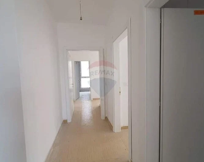 Shitet apartament 2+1 tek Jordan Misja