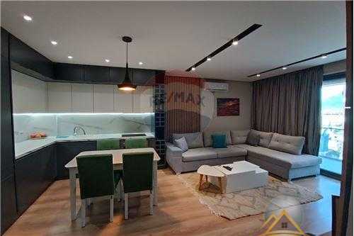 Shitet apartament 1+1 ne Don Bosko  ,Fiori Di Bosko