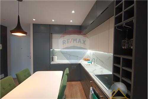 Shitet apartament 1+1 ne Don Bosko  ,Fiori Di Bosko