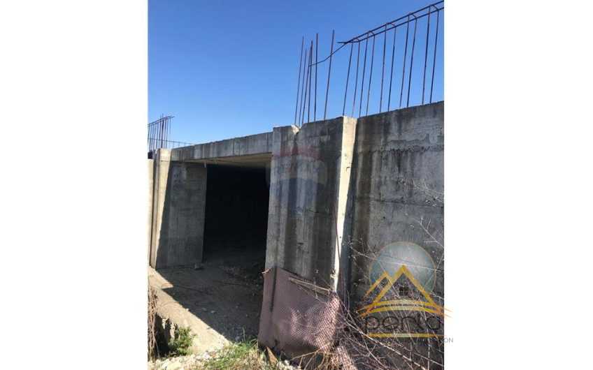 Kapanon per shitje, vije e pare zone industriale