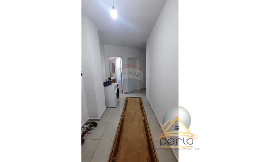 Shitet apartament 2+1 tek Prokuroria e Tiranes!