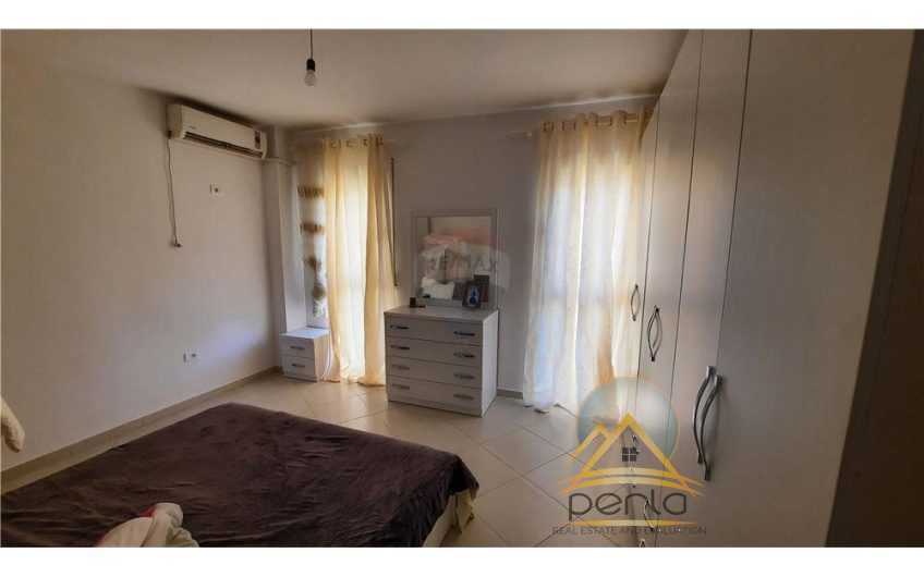Shitet apartament 2+1 tek Prokuroria e Tiranes!